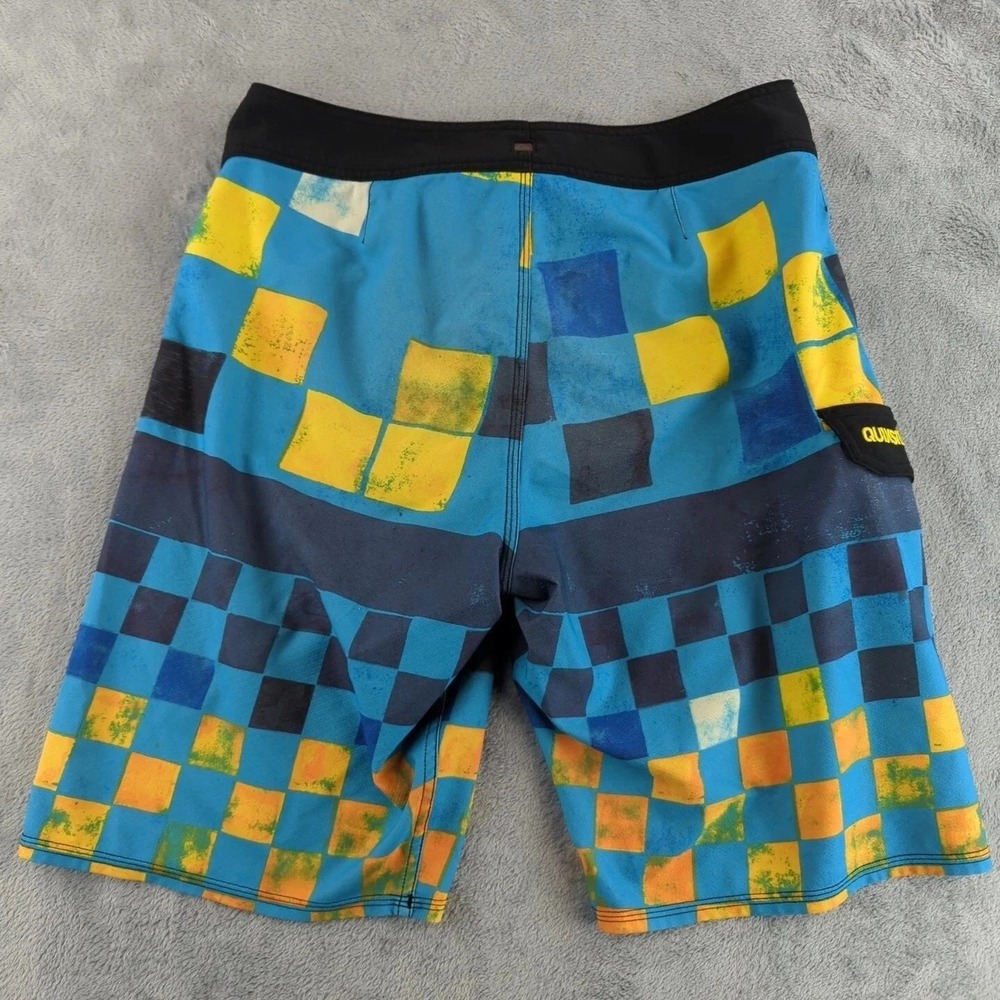 Quiksilver Board Shorts Mens 32 Blue Yellow Checkered Swim Trunks 4-Way Stretch - Picture 2 of 10